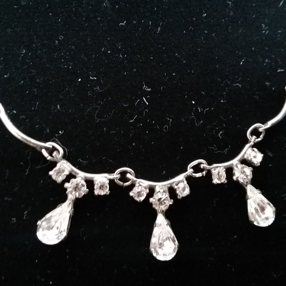 Vintage crystal necklace